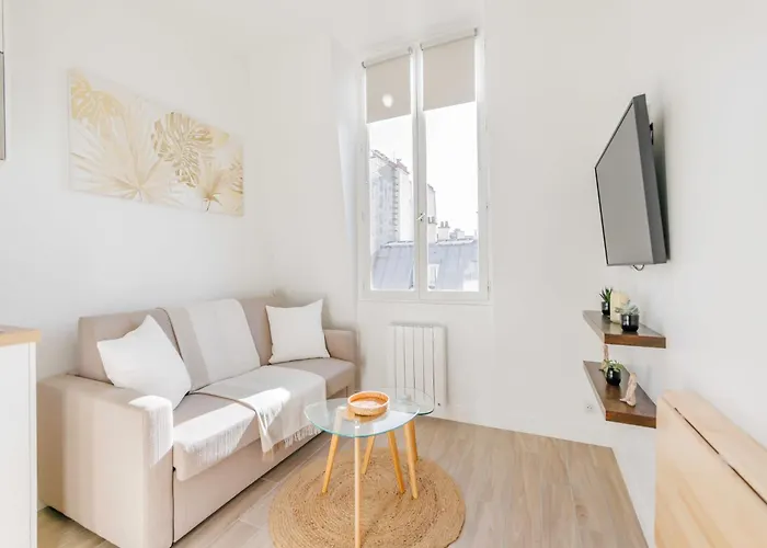 Cosy - Bastille - Mobility Lease