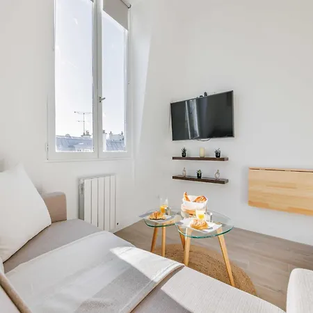 Cosy - Bastille - Mobility Lease *